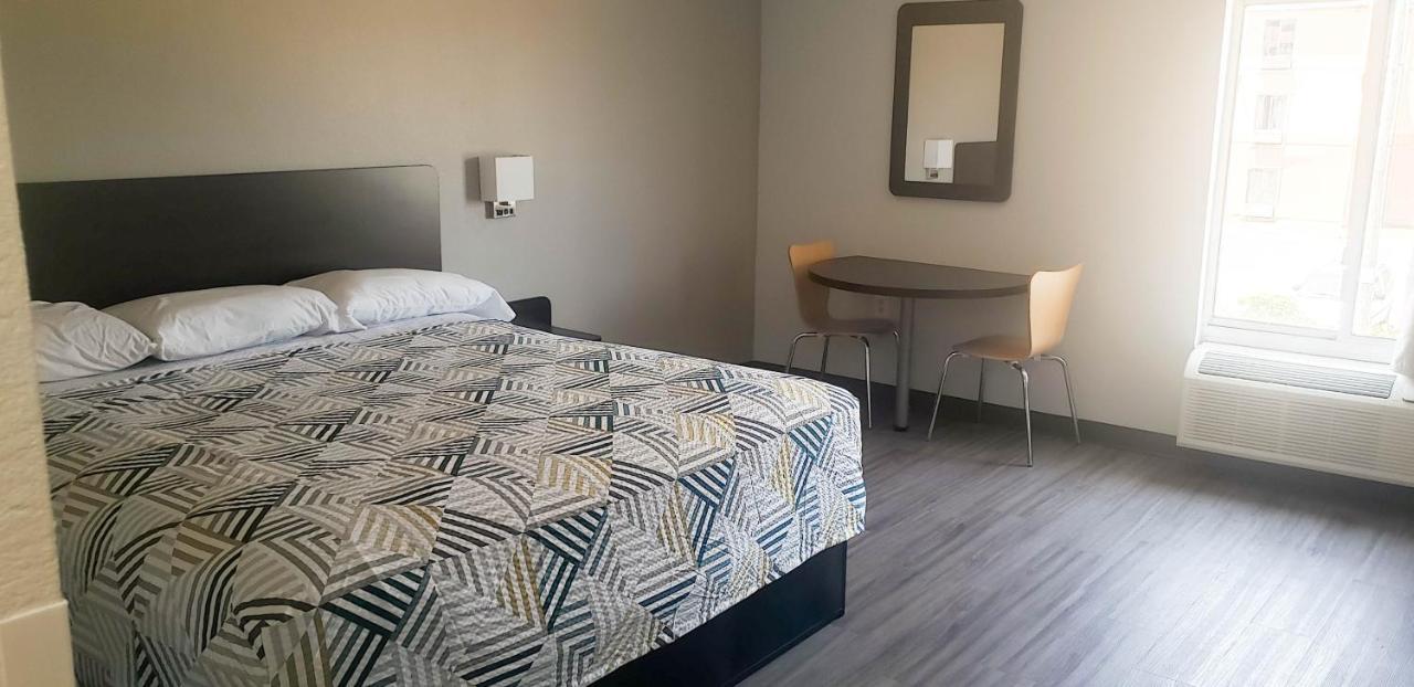 Motel 6 Mobile, Al - Airport Blvd Екстер'єр фото